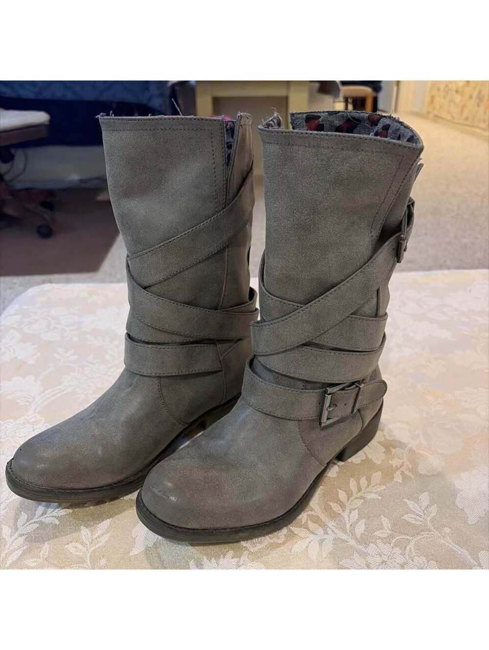 Size 6 Rocket Dog Grey Strappy Buckle Boots